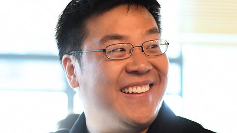 Headshot of Professor Norman Yao