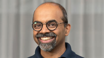 Prof. L. Manoharan headshot