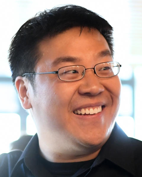 Headshot of Professor Norman Yao